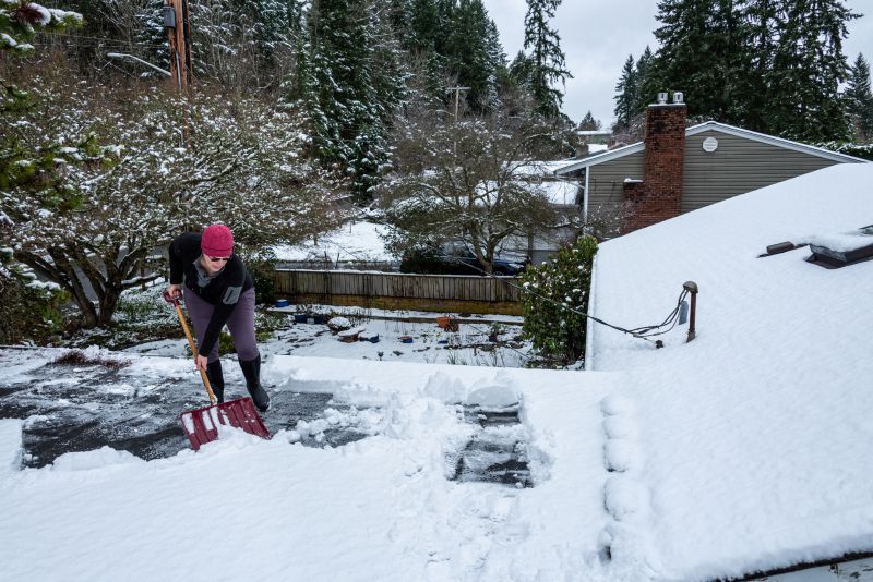 Holiday Season Roofing Discounts